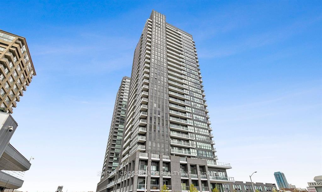 2-sonic-way-toronto-east-york-ontario-c13674310