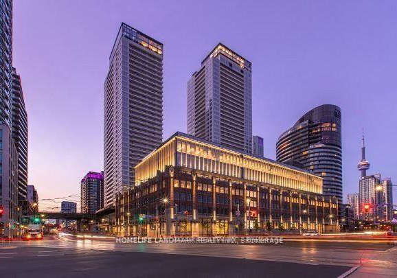 19-bathurst-street-toronto-toronto-ontario-c13674374