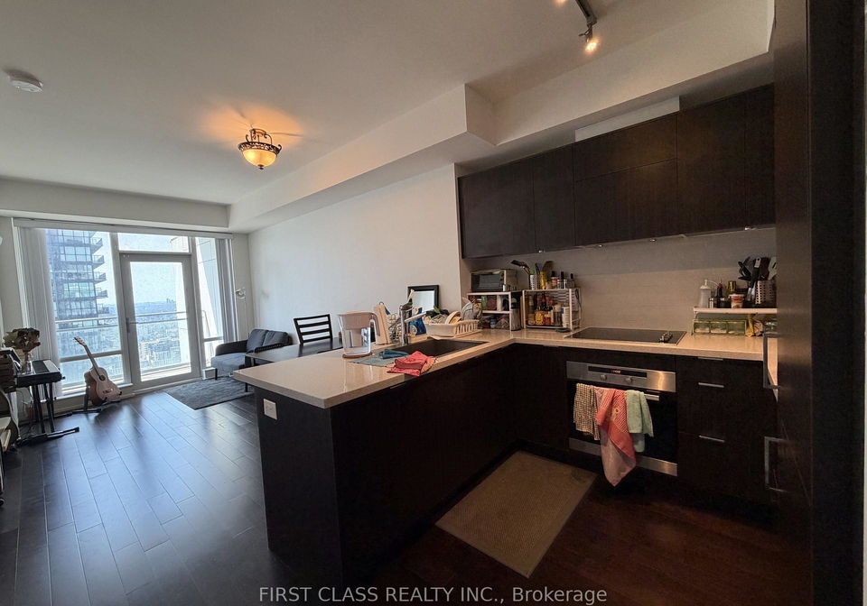 21-widmer-street-toronto-toronto-ontario-c13674384