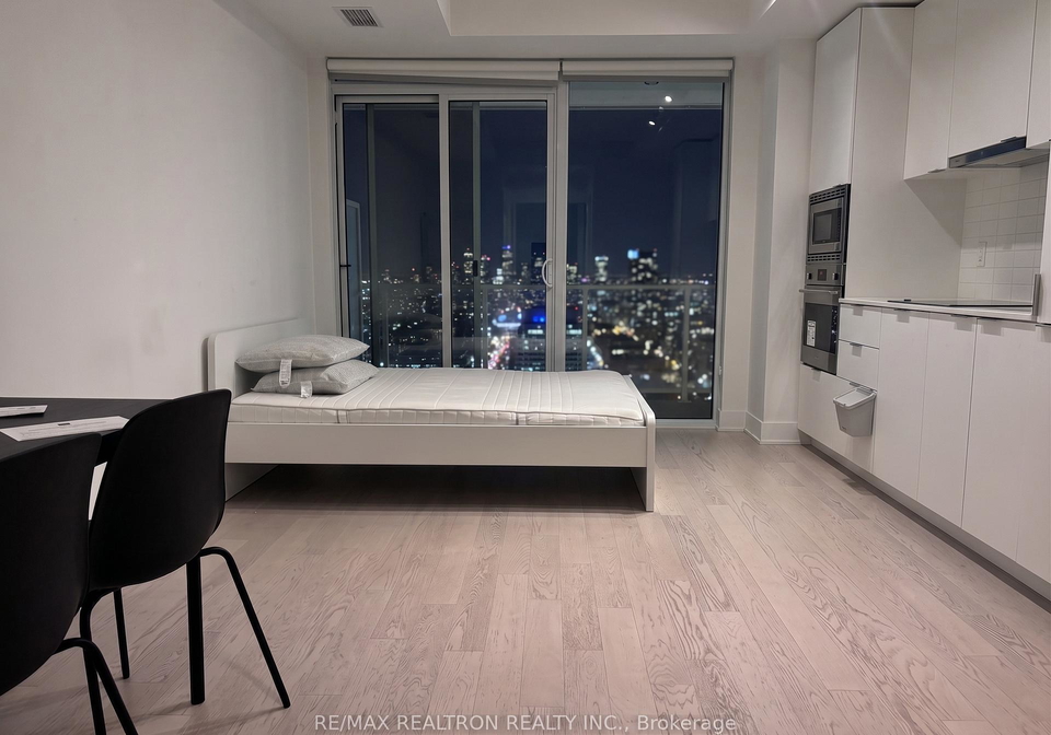 955-bay-street-toronto-toronto-ontario-c13674406