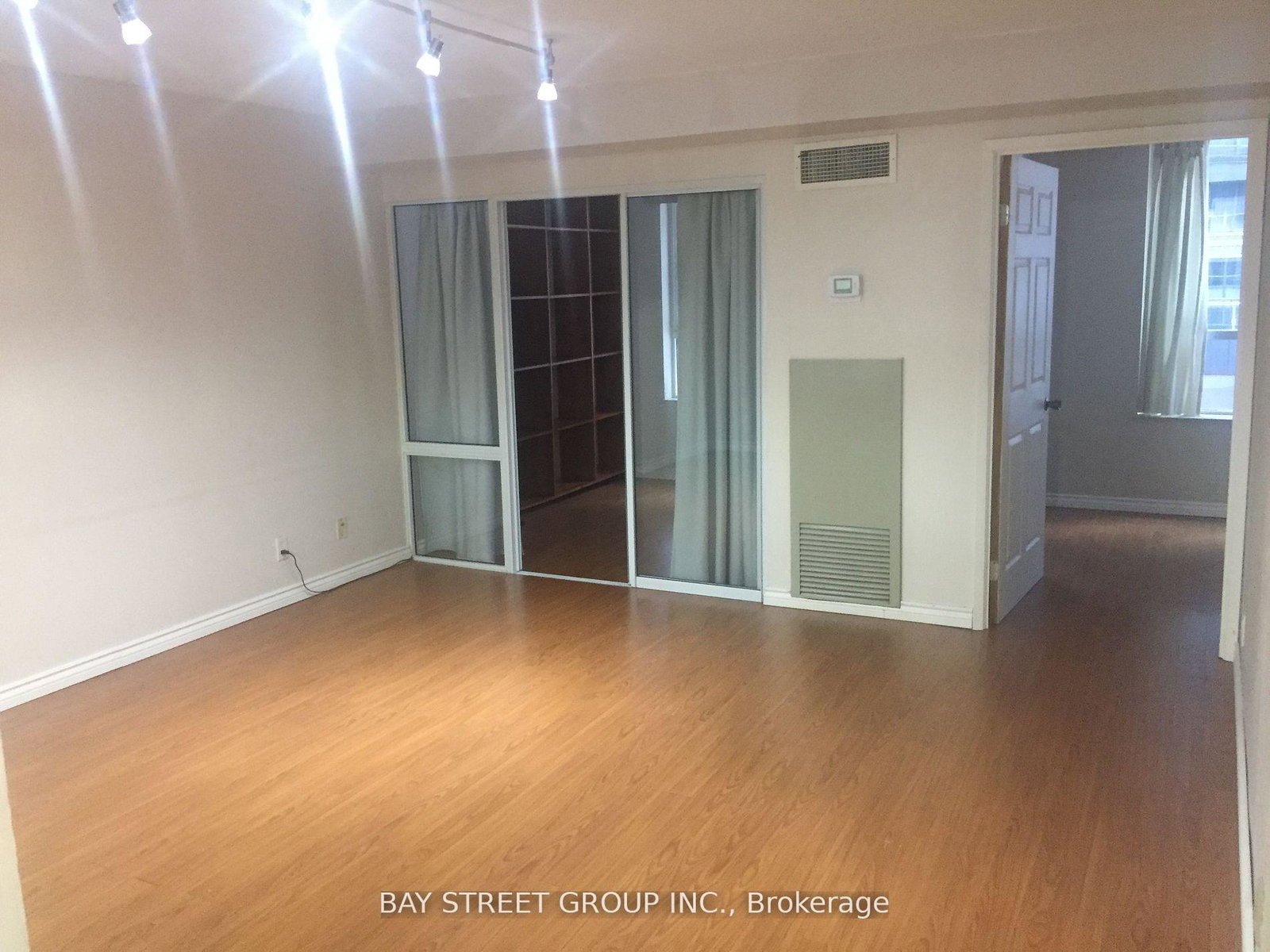 711-bay-street-toronto-toronto-ontario-c13674408
