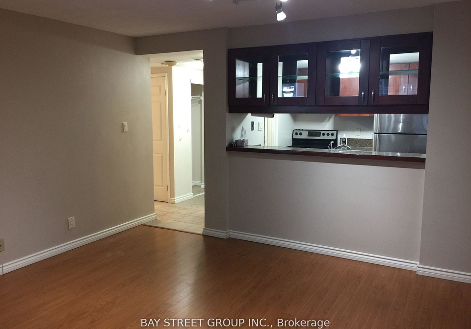 711-bay-street-toronto-toronto-ontario-c13674408