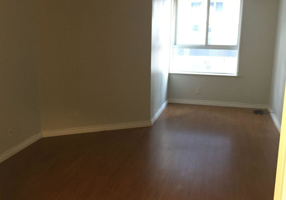 711-bay-street-toronto-toronto-ontario-c13674408