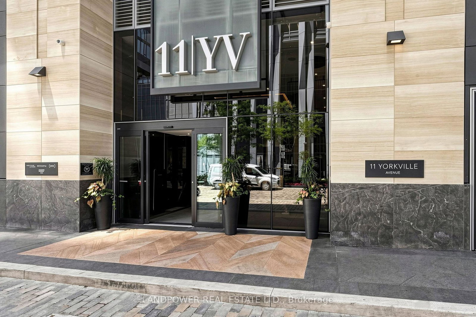 11-yorkville-avenue-toronto-toronto-ontario-c13674478