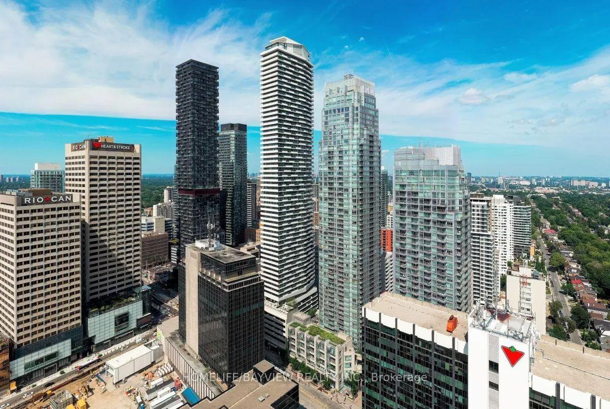 2221-yonge-street-toronto-toronto-ontario-c13674918