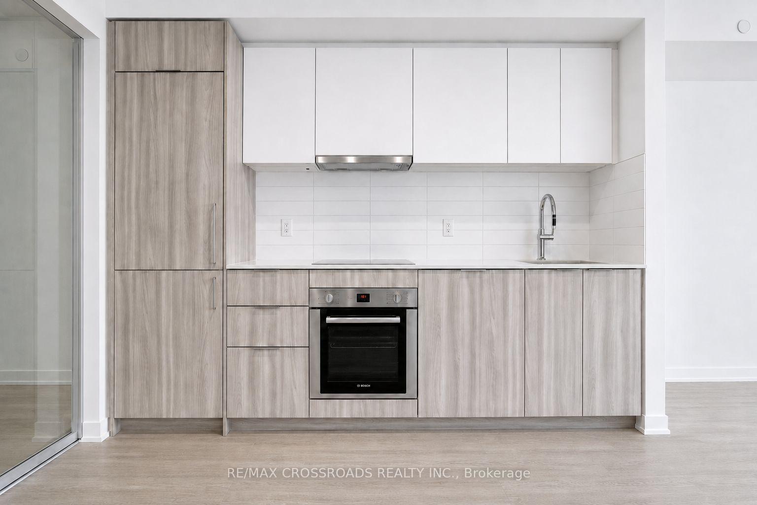 15-david-salomon-drive-toronto-east-york-ontario-c13674990