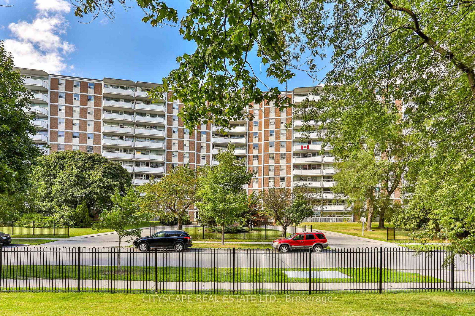 100-rowena-drive-toronto-north-york-ontario-c13675624