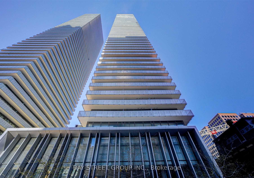 50-charles-street-e-toronto-toronto-ontario-c13675662