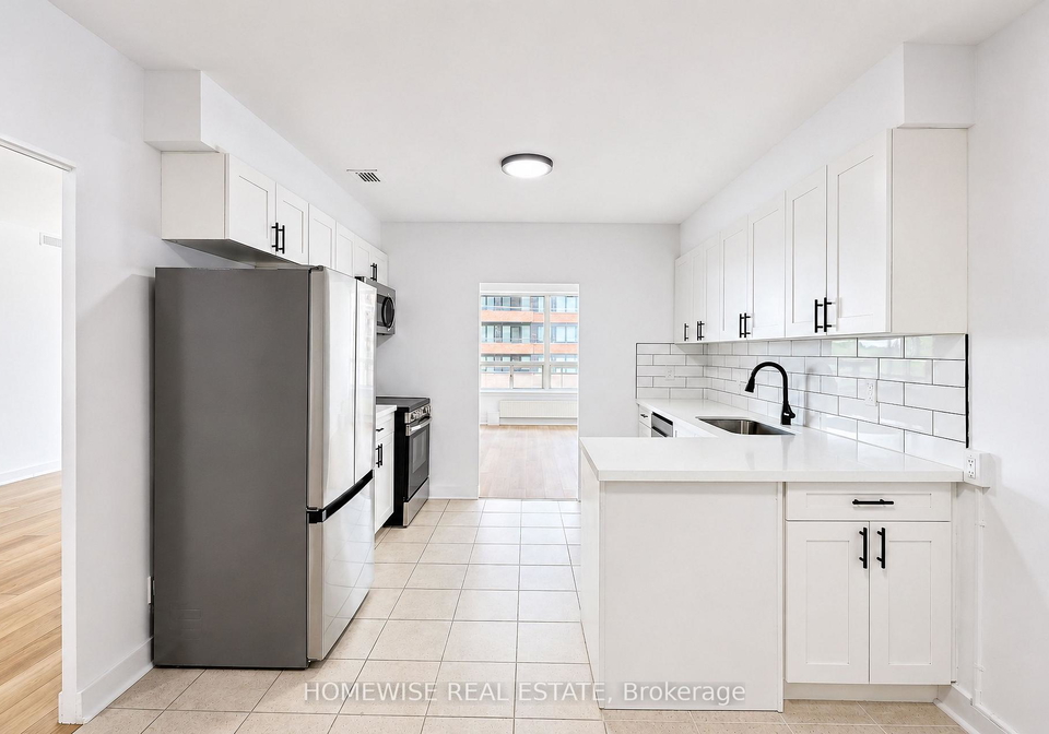 2500-bathurst-street-toronto-toronto-ontario-c13675670