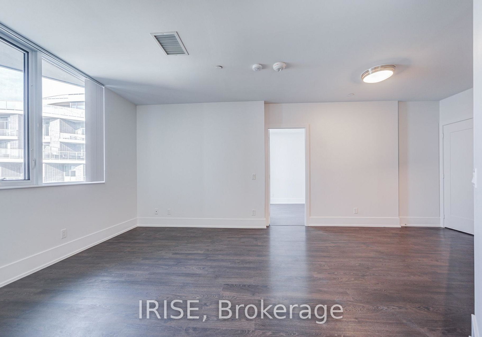 1-edgewater-drive-toronto-toronto-ontario-c13675956