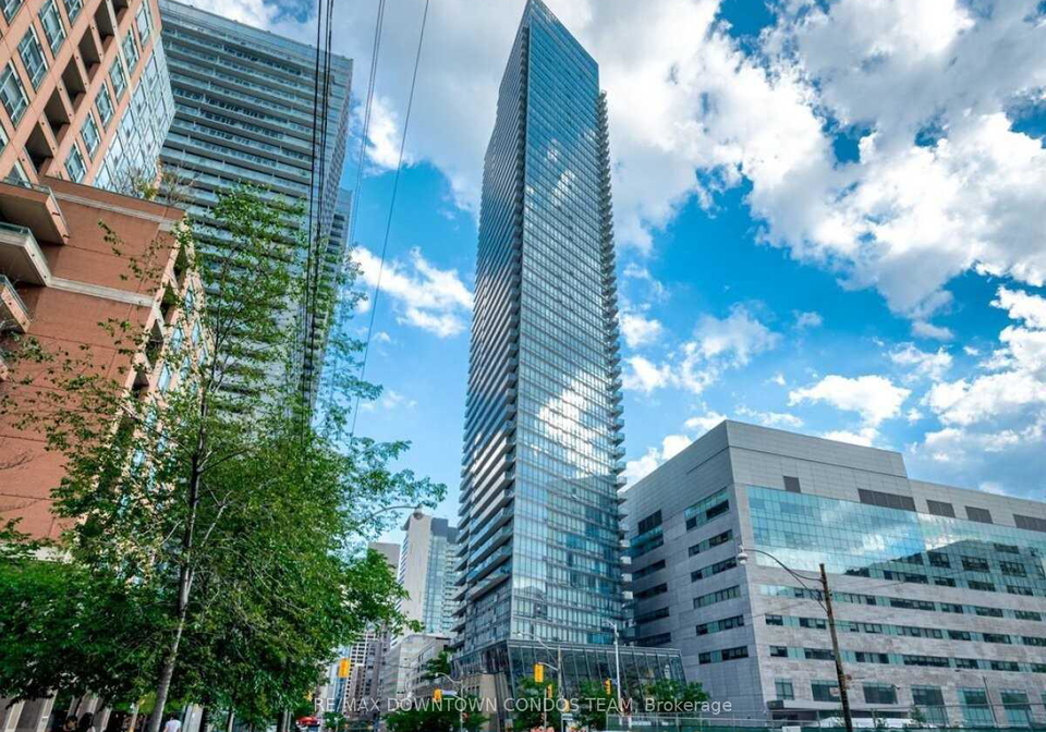 832-bay-street-toronto-toronto-ontario-c13675962