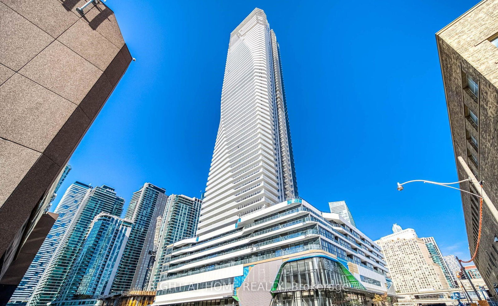 28-freeland-street-toronto-toronto-ontario-c13676036