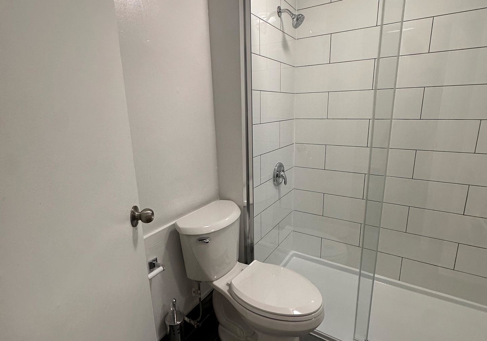 130-macpherson-avenue-toronto-toronto-ontario-c13676184