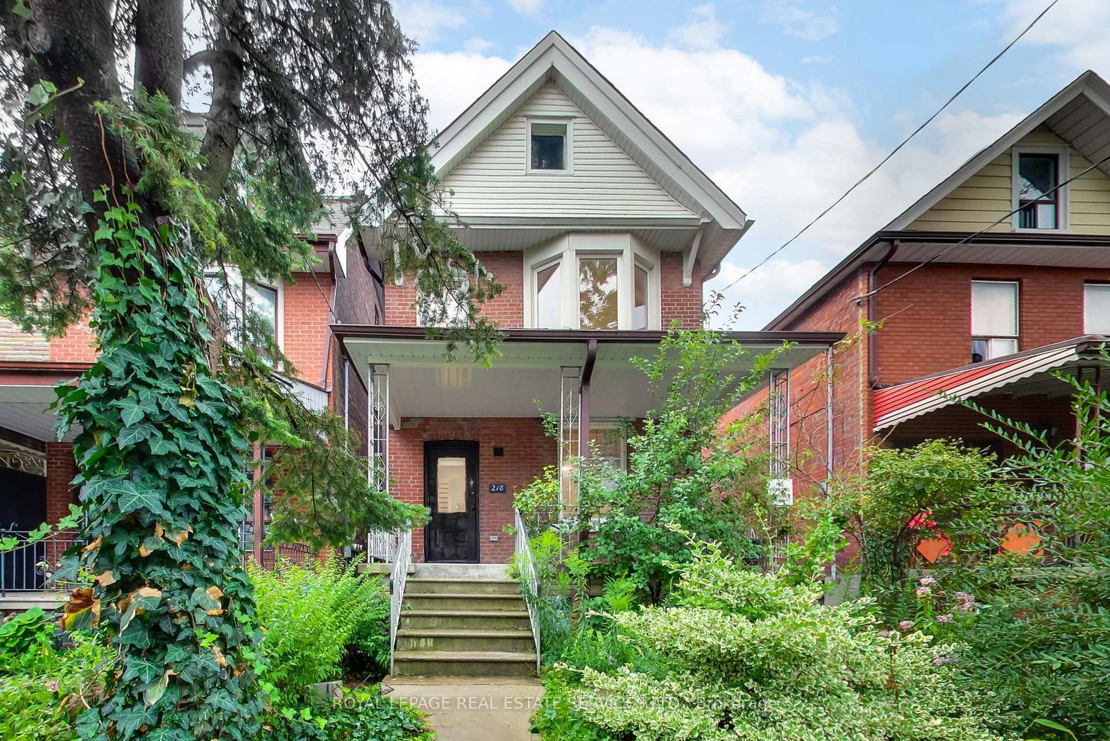 218-montrose-avenue-toronto-toronto-ontario-c13676216