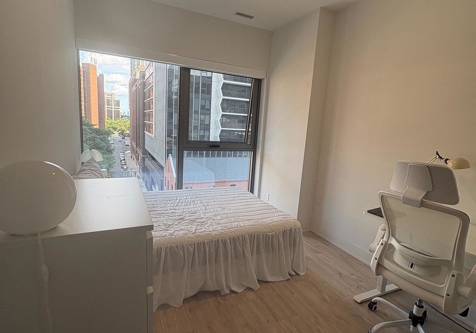 8-cumberland-street-toronto-toronto-ontario-c13676228
