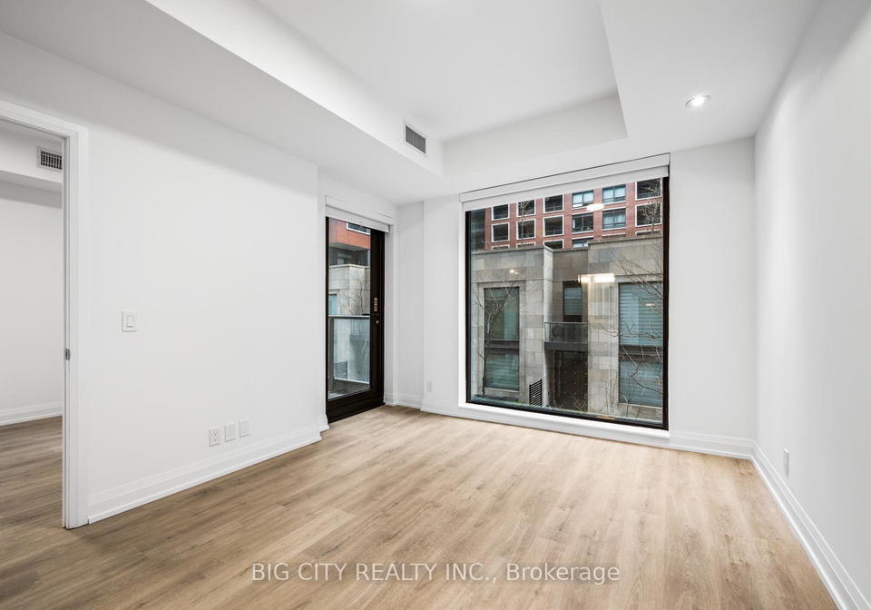 36-brentcliffe-road-toronto-east-york-ontario-c13676304