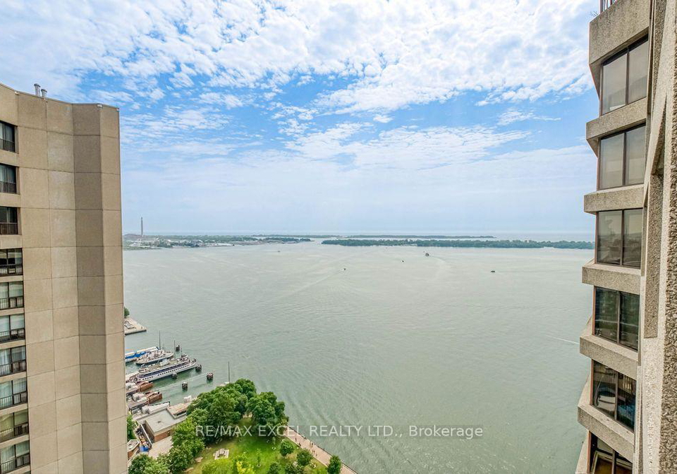 65-harbour-square-toronto-toronto-ontario-c13676328