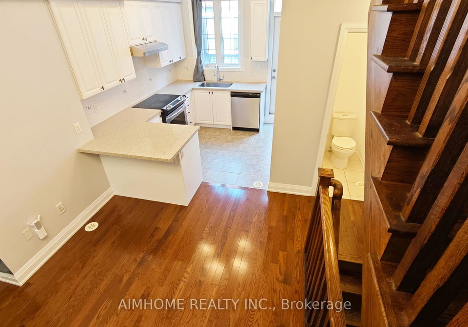 40-raffeix-lane-toronto-toronto-ontario-c13676344