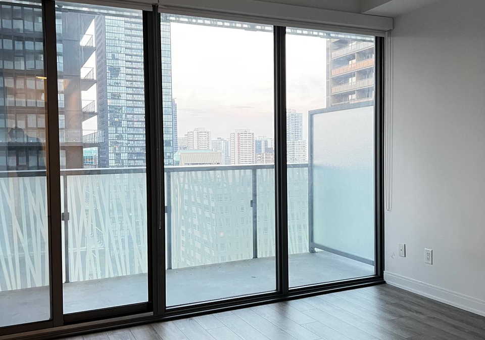50-charles-street-e-toronto-toronto-ontario-c13676548