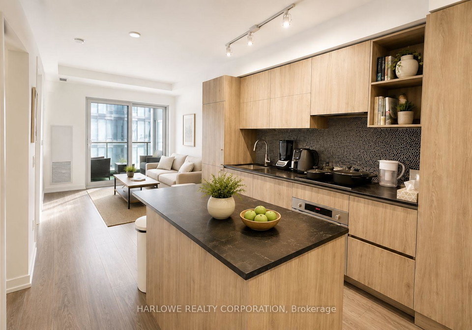 1-yorkville-avenue-toronto-toronto-ontario-c13676602