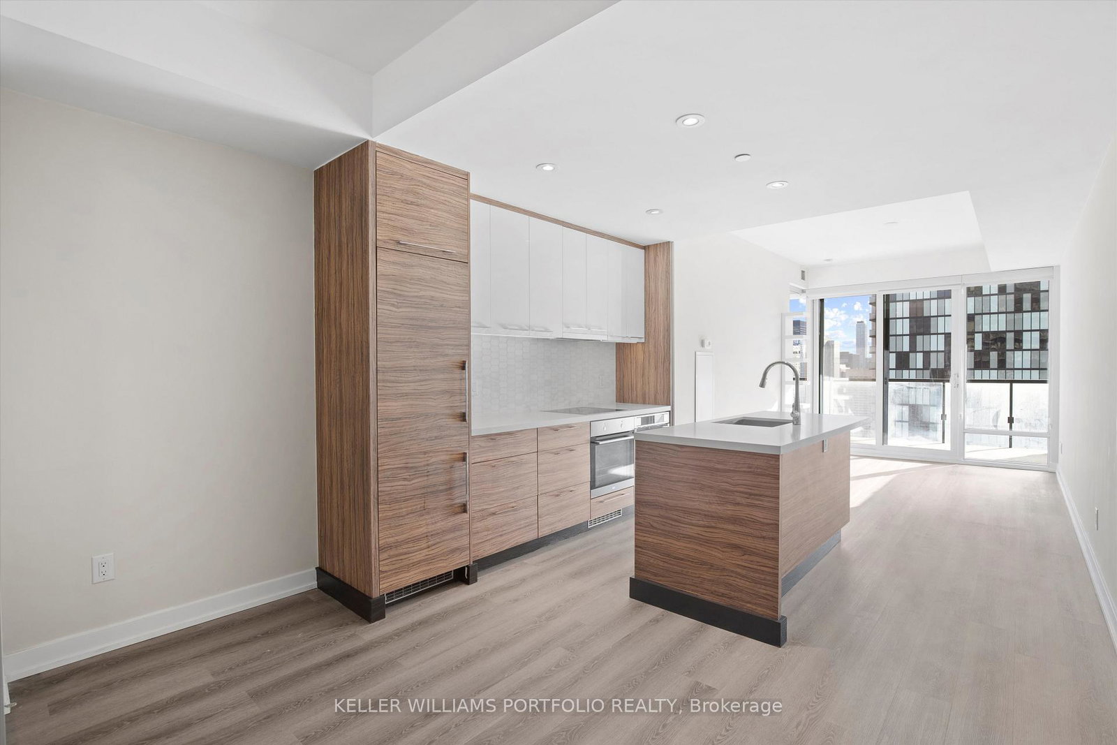 488-university-avenue-toronto-toronto-ontario-c13676650