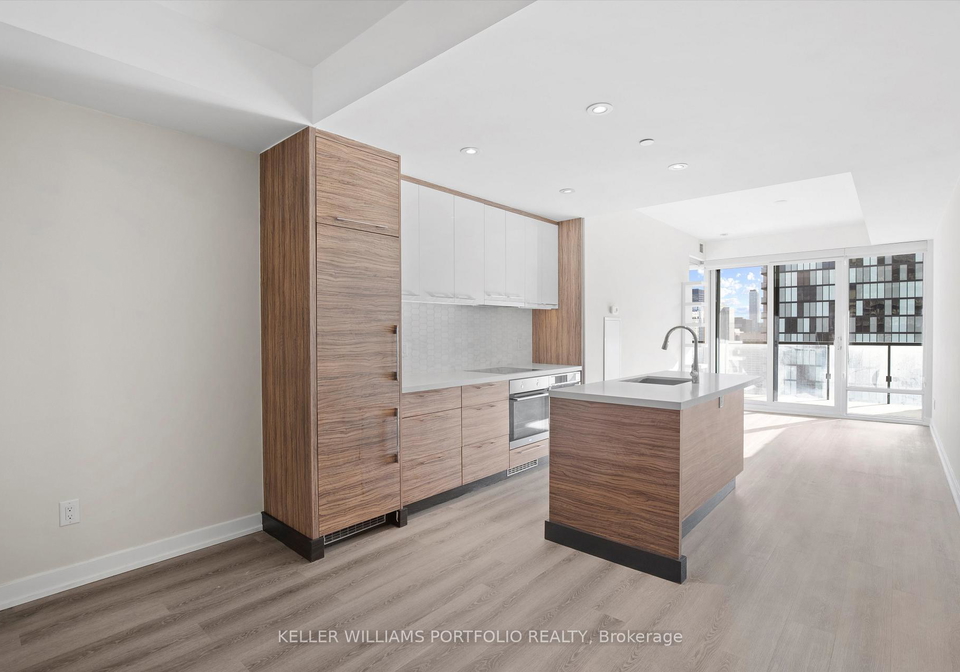 488-university-avenue-toronto-toronto-ontario-c13676650