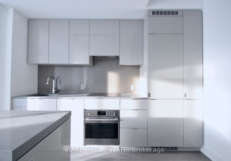 7-grenville-street-toronto-toronto-ontario-c13676702