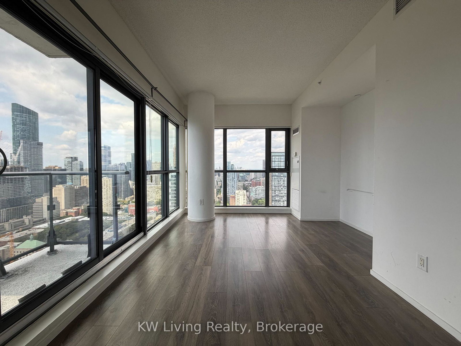 159-dundas-street-e-toronto-toronto-ontario-c13676788