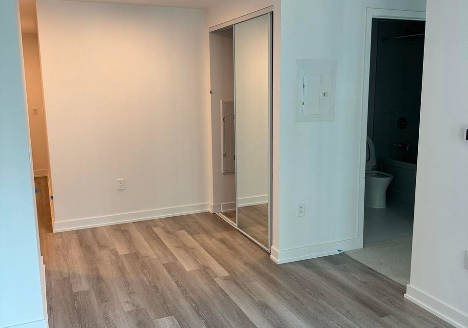 230-simcoe-street-toronto-toronto-ontario-c13676816