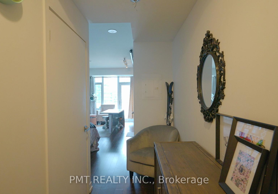 21-widmer-street-toronto-toronto-ontario-c13676858