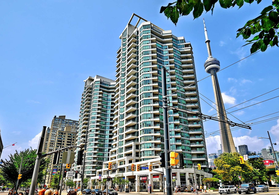 230-queens-quay-w-quay-toronto-toronto-ontario-c13676934