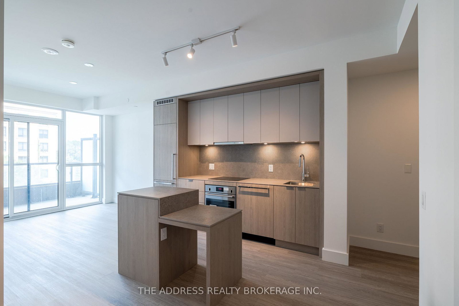 6-greenbriar-road-toronto-north-york-ontario-c13677764