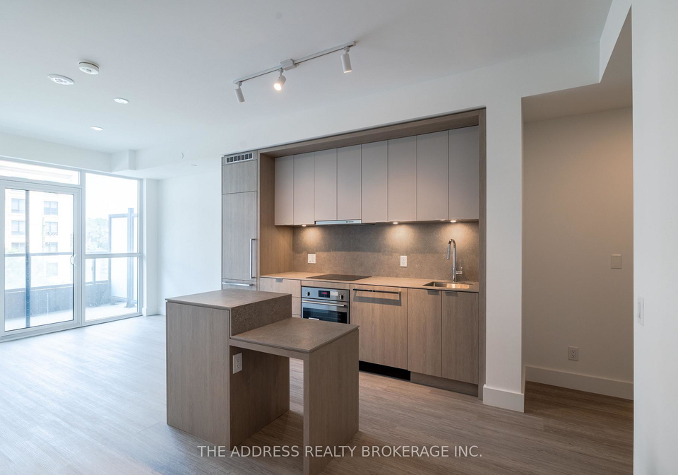 6-greenbriar-road-toronto-north-york-ontario-c13677764