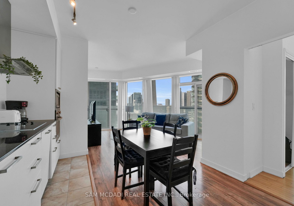 12-york-street-toronto-toronto-ontario-c13677886