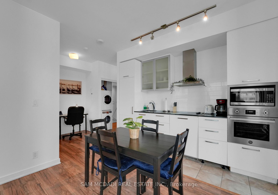 12-york-street-toronto-toronto-ontario-c13677886