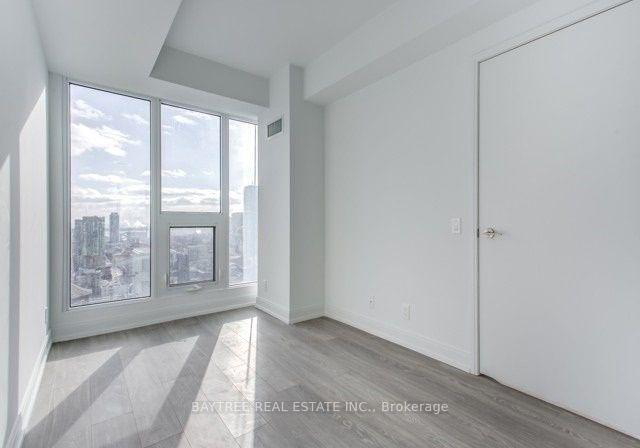 181-dundas-street-e-toronto-toronto-ontario-c13677920