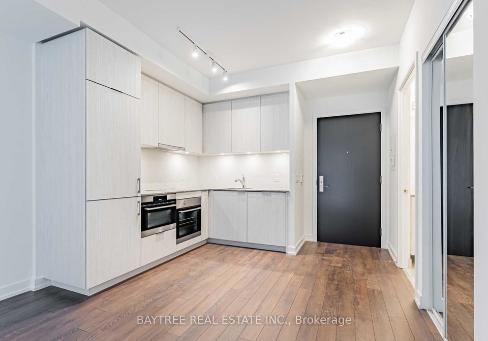 158-front-street-e-toronto-toronto-ontario-c13677932