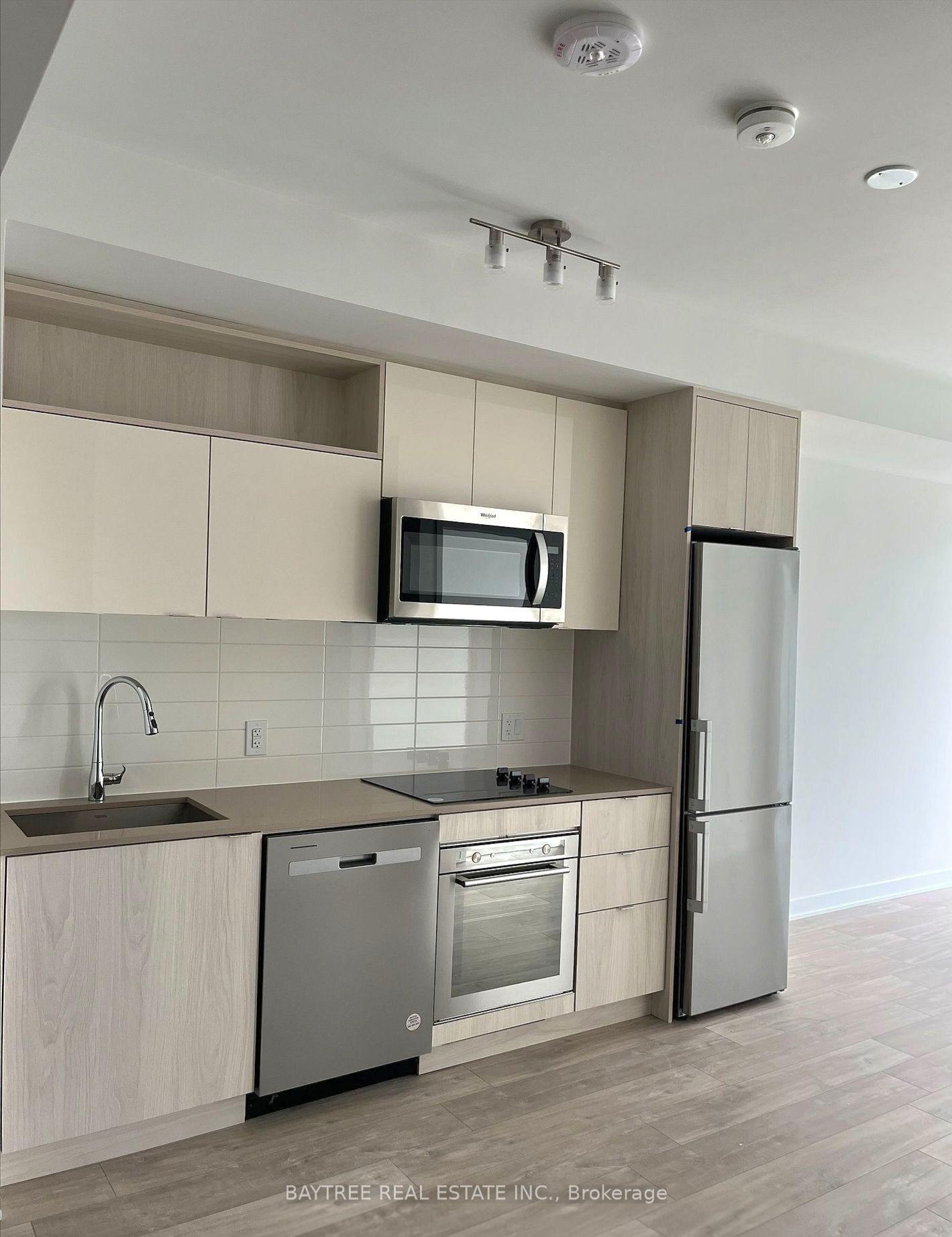 60-princess-street-toronto-toronto-ontario-c13677984