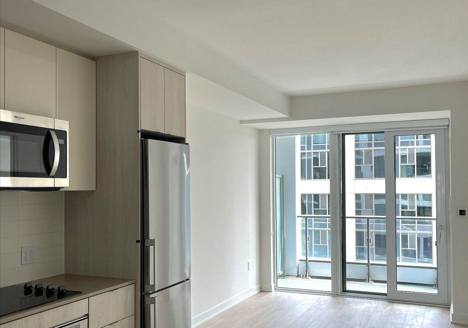 60-princess-street-toronto-toronto-ontario-c13677984