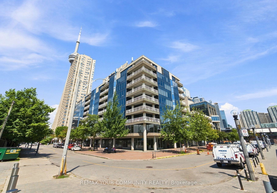 251-queens-quay-toronto-toronto-ontario-c13678026