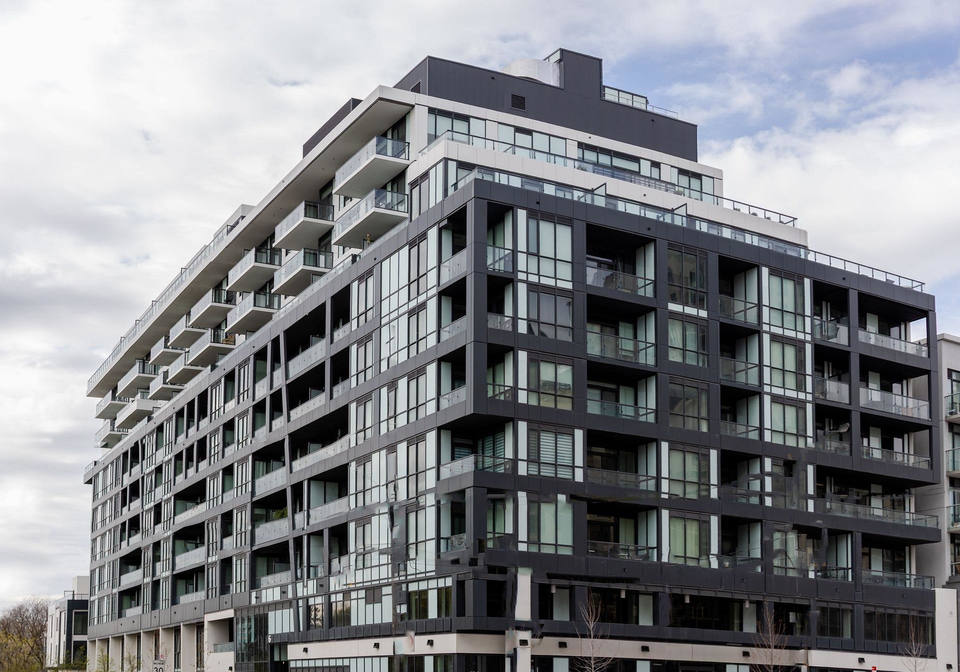 6-greenbriar-road-toronto-north-york-ontario-c13678136