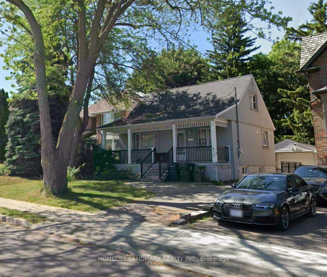 228-hollywood-avenue-toronto-north-york-ontario-c13678216