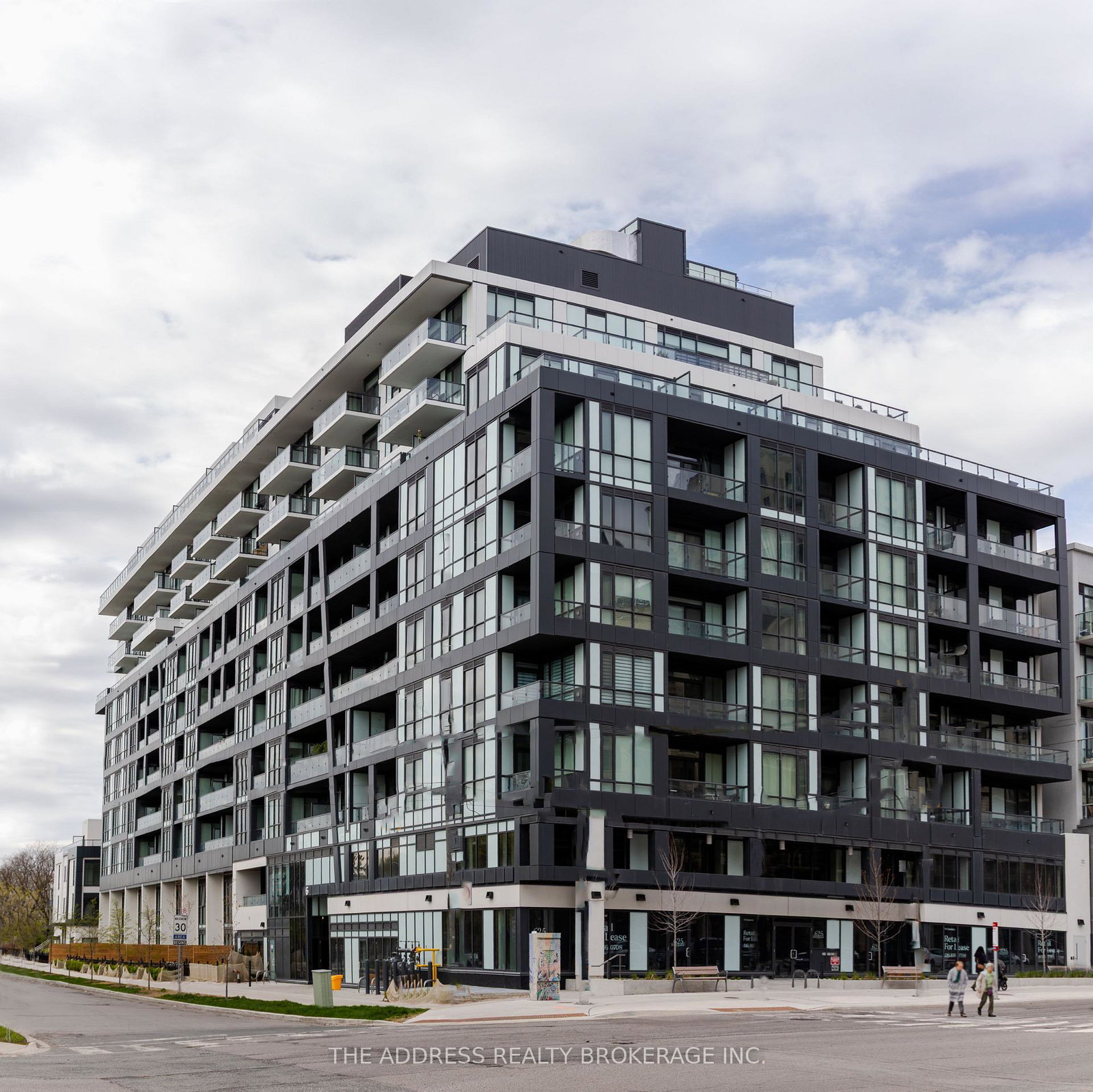 6-greenbriar-road-toronto-north-york-ontario-c13678230