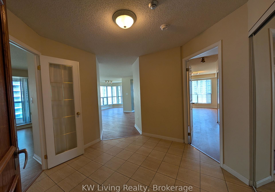 23-lorraine-drive-toronto-toronto-ontario-c13678422