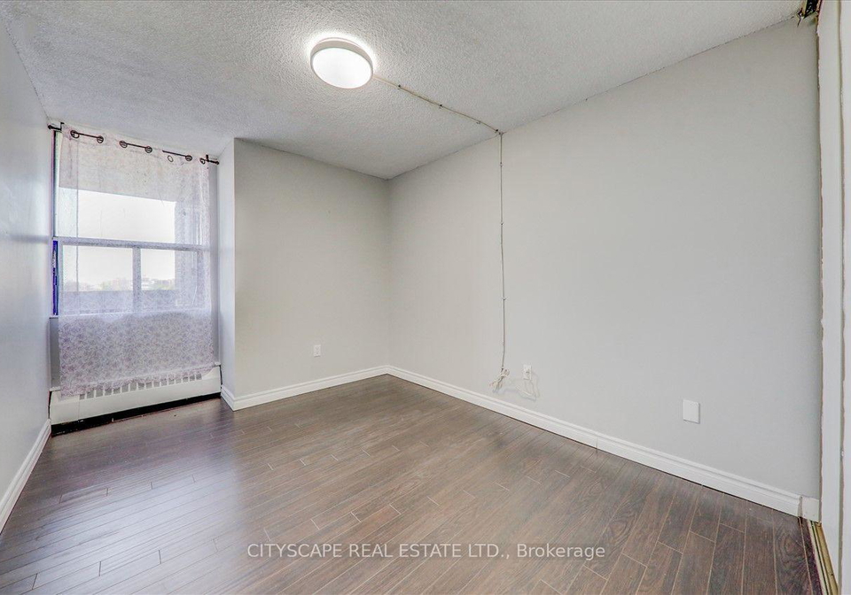 25-sunrise-avenue-toronto-north-york-ontario-c13678532