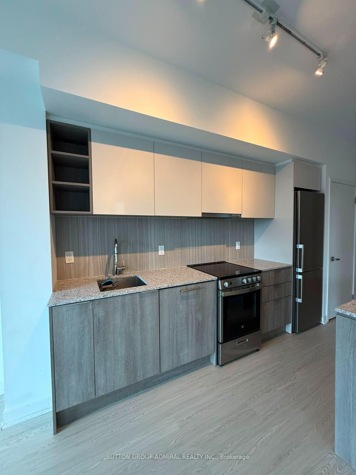 31-tippett-road-toronto-toronto-ontario-c13678578