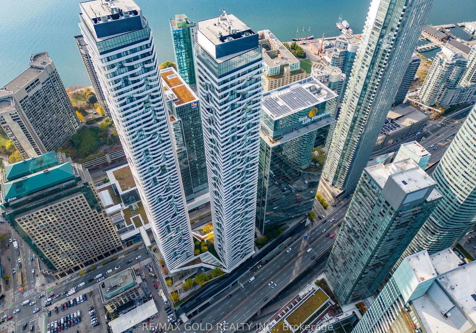 100-harbour-street-toronto-toronto-ontario-c13678654