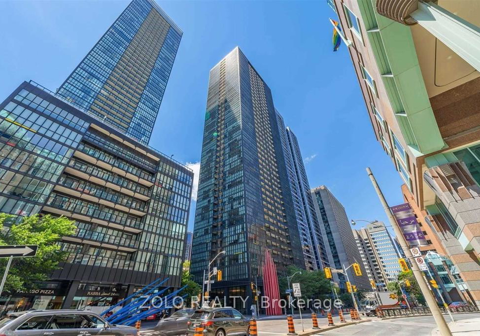 110-charles-street-e-toronto-toronto-ontario-c13678722