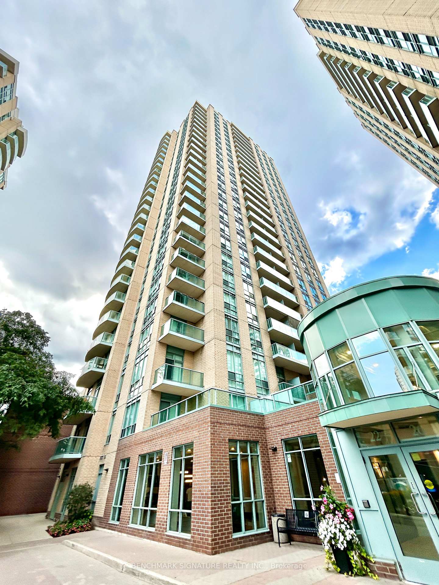 22-olive-avenue-toronto-north-york-ontario-c13678886