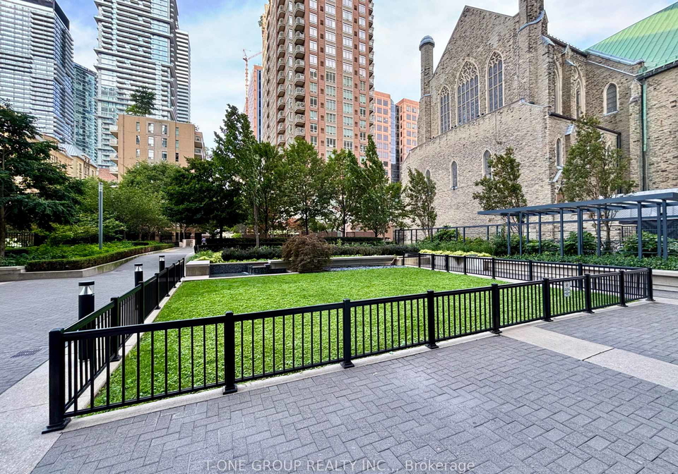 28-ted-rogers-way-toronto-toronto-ontario-c13678922